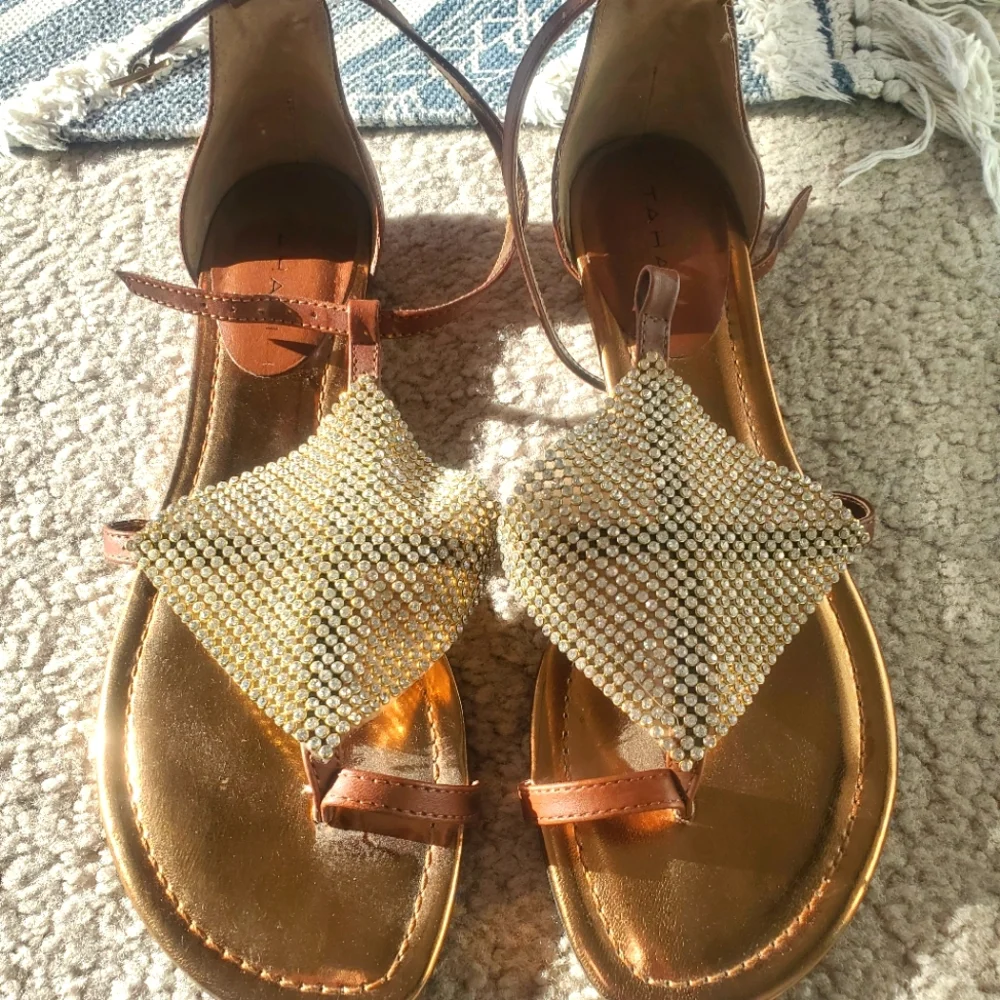 Sandals - Picture 1 of 3